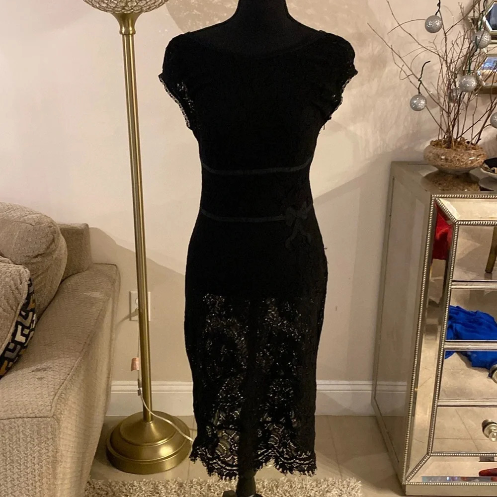 Karen Millen lace dress size 8 - Picture 2 of 7